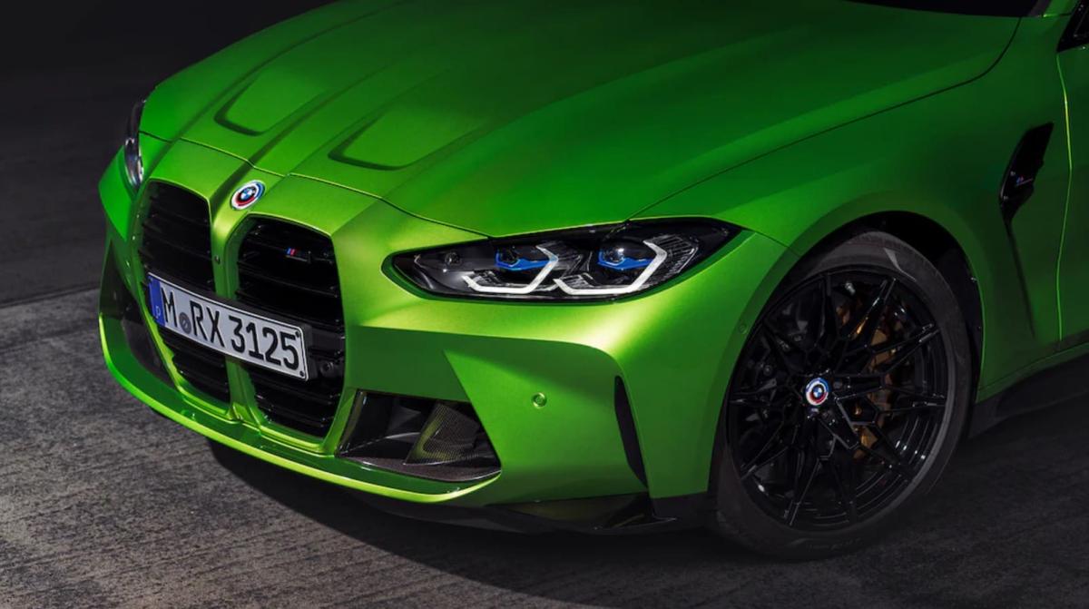 نشان افتخار BMW M در سالگرد 50 سالگی M Power 3 .jpg