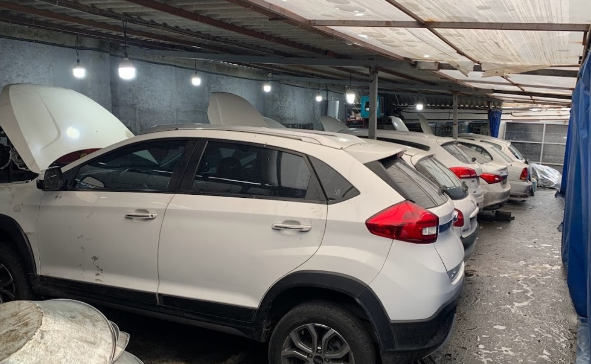 نمای داخلی تعمیرگاه گیربکس صدیقی.jpg