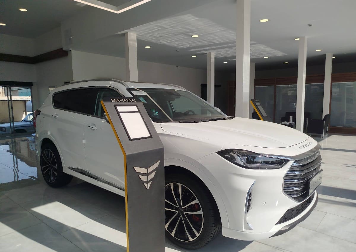 نمایندگی بهمن موتور 1055 در ملارد - نمایشگاه - 2.jpg