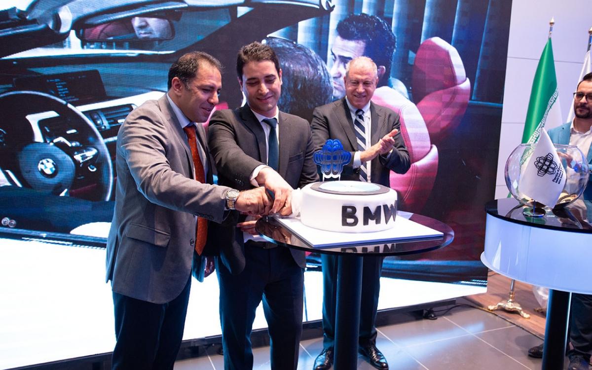 نمایندگی بی ام و در دادمان 3.jpeg