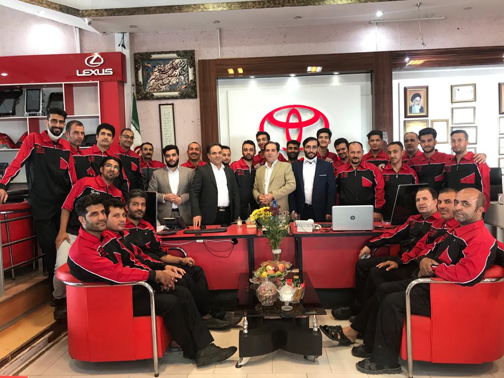 نمایندگی تویوتا و لکسوس اورنگ در مشهد.JPG