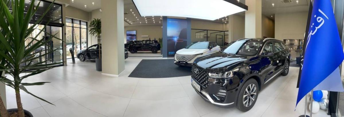 نمایندگی فروش فونیکس افتخار در کارگر شمالی - کد 368 - نمای شوروم - 2.jpg