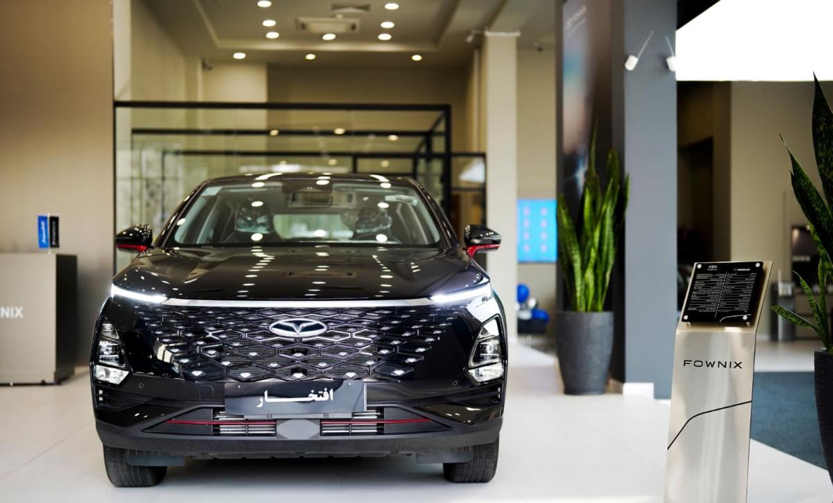 نمایندگی فروش فونیکس افتخار در کارگر شمالی - کد 368 - نمای شوروم.jpg