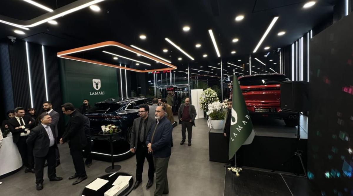 نمایندگی لاماری - افتتاحیه - 2.jpg