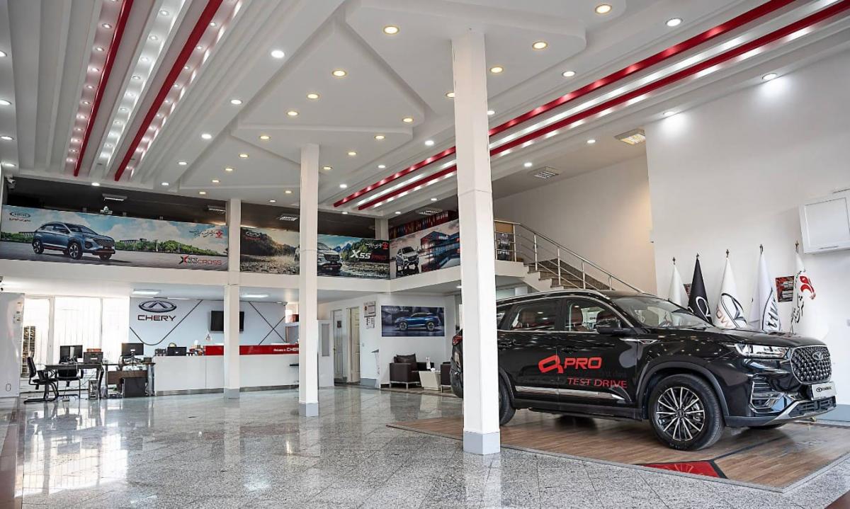 نمایندگی مدیران خودرو در بلوار 22 بهمن تبریز - کد 217 - نمای داخلی.jpg