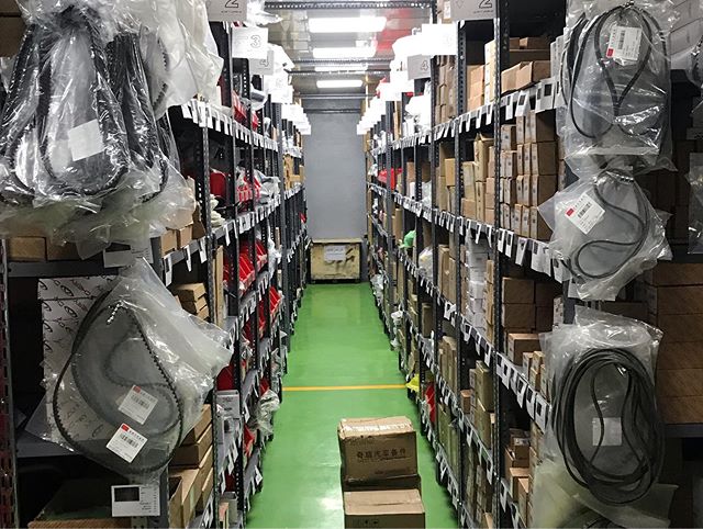 نمایندگی و تعمیرگاه ام وی ام و چری گودرزی در جاده قدیم کرج - لوازم یدکی.jpg