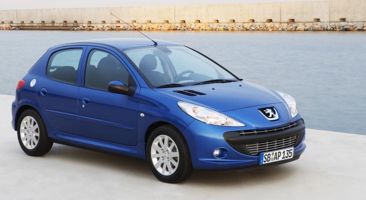 نمایندگی و تعمیرگاه ایران خودر در آبسرد دماوند - کد 1294- تعمیرات 207.jpg