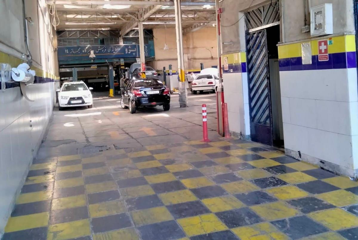 نمایندگی و تعمیرگاه ایران خودرو 1014در یاخچی آباد - نمای داخل.jpg
