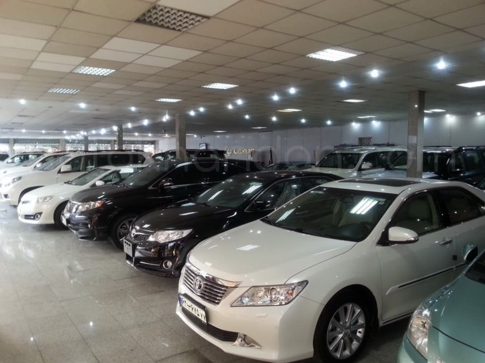 نمایندگی و تعمیرگاه ایرتویا اتو خندان در سید خندان - نمای نمایشگاه.jpg