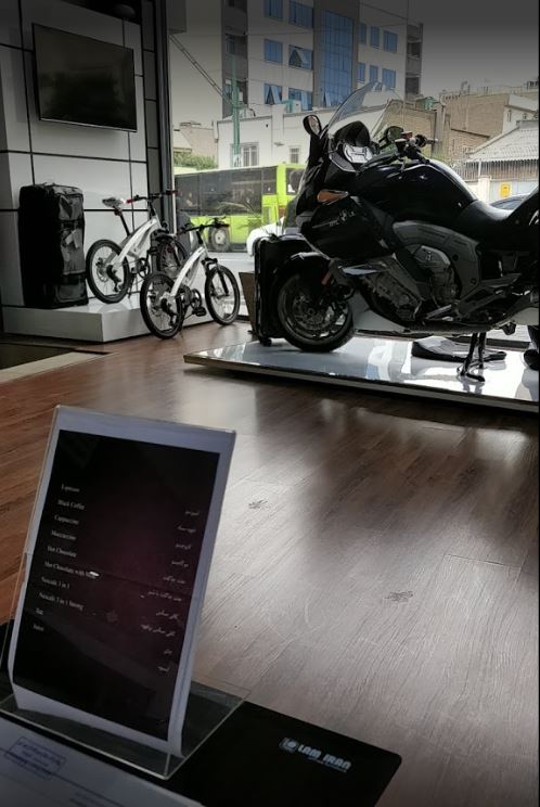 نمایندگی و تعمیرگاه بی ام و 102 (شریعتی) 2_0.JPG