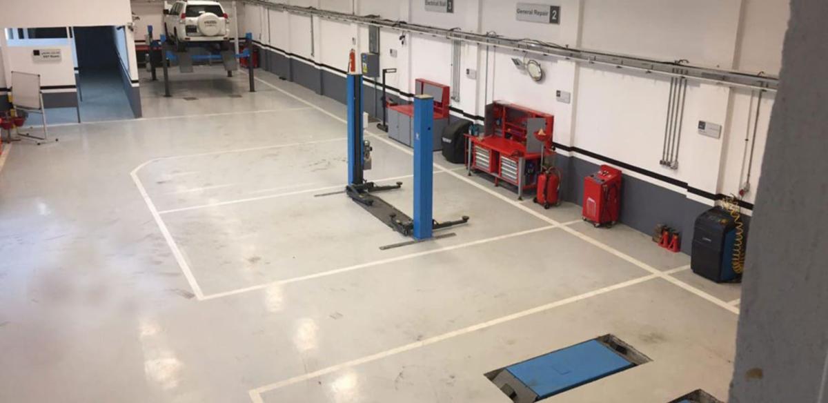 نمایندگی و تعمیرگاه تویوتا و لکسوس جلالی در گرگان - نمای تعمیرگاه.jpg