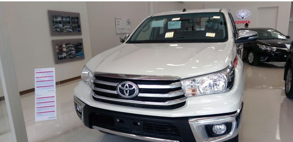 نمایندگی و تعمیرگاه تویوتا و لکسوس جلالی در گرگان - نمای نمایشگاه.jpg