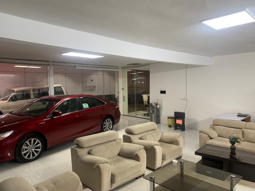 نمایندگی و تعمیرگاه تویوتا و لکسوس در نارمک.jpg