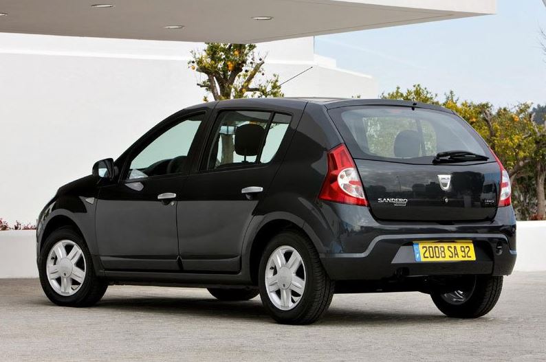 نمایندگی و تعمیرگاه سایپا فرجی در خیابان دماوند - 3.JPG