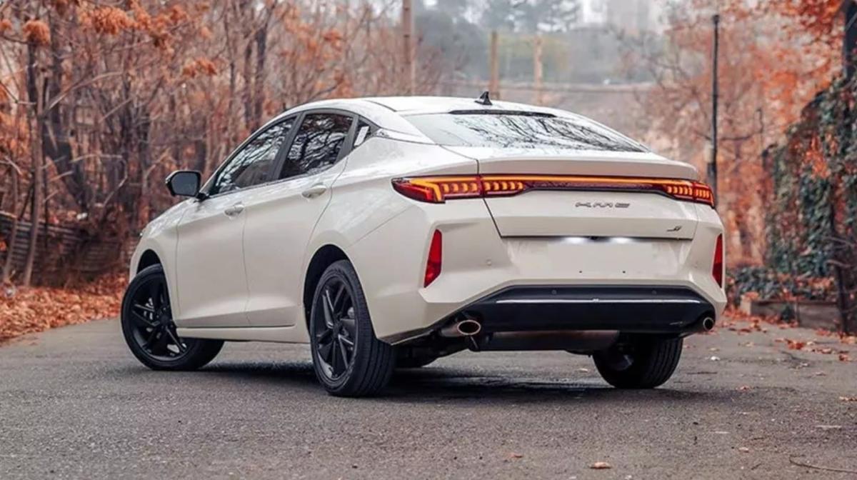 نمایندگی و تعمیرگاه کرمان موتور در گلشهر کرج - 2.jpg