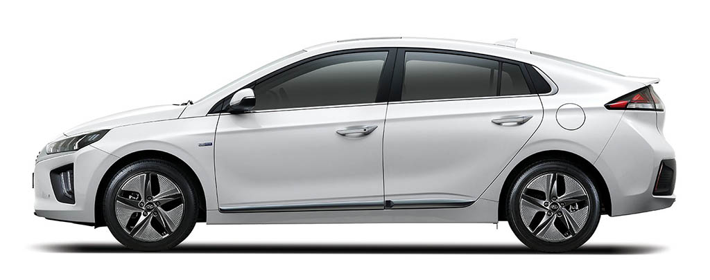 2020-hyundai-ioniq-hybrid-phev-6.jpg