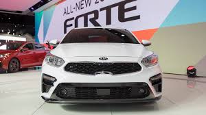 KIA FORTE FRONT.jpg