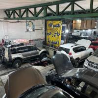 تعمیرگاه حاج رحیم احمدنیا در دماوند - نما داخلی تعمیرگاه