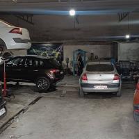 تعمیرگاه رنو تکنیک در کرج - نما داخل