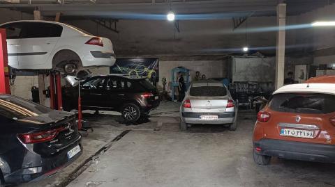 تعمیرگاه رنو تکنیک در کرج - نما داخل