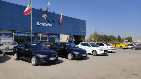 نمایندگی ایران خودرو رحمانی در تاکستان - کد 1363 - نمای بیرون
